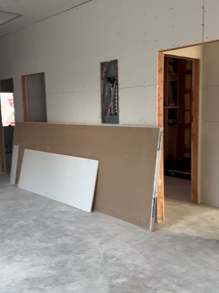 Drywall going up