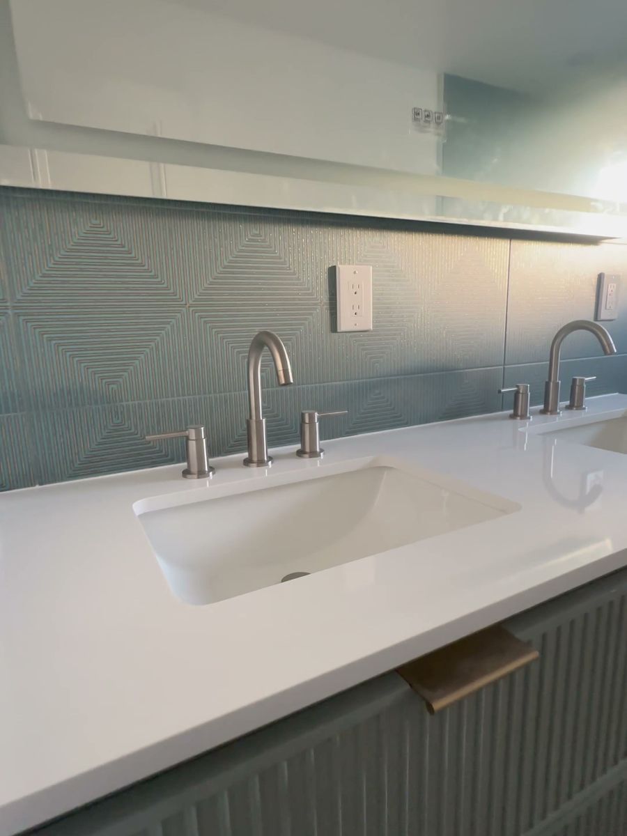 Bathroom vanity